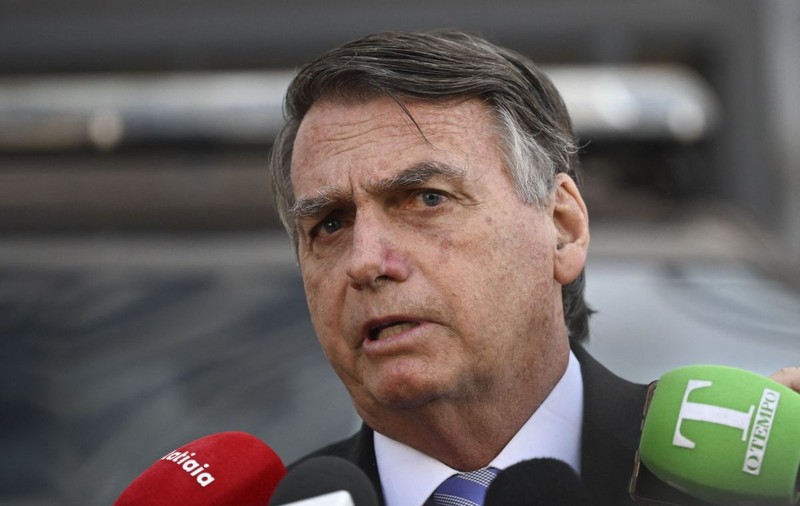 Jair Bolsonaro a fost arestat cu câteva zile înainte de a-și începe pedeapsa de 27 de ani în închisoare