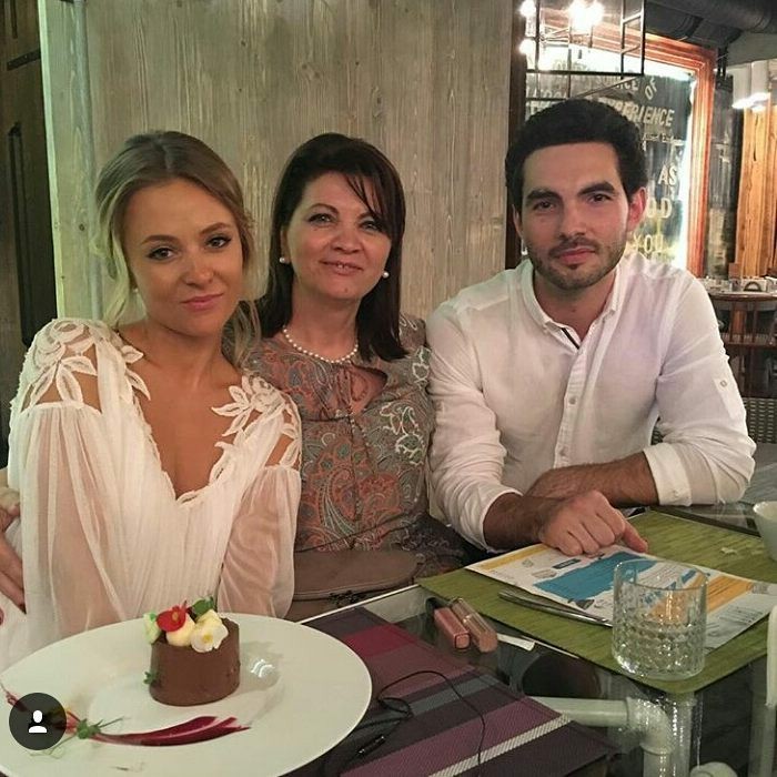 Sora Deliei și-a scos mama în oraș. Cum arată Ioana Matache cu puțin timp înainte de a naște