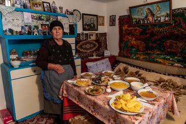 Tanti Victoria a pus masa de sărbătoare