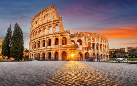 Un tânăr de 22 de ani a căzut de pe Colosseum, în Italia. Motivul pentru care se afla pe monument fără schelă
