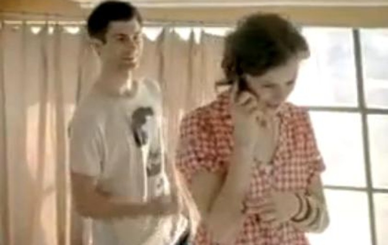 Îi mai știți pe ACTORII dintr-o ÎNDRĂGITĂ reclamă la TELEFONIE MOBILĂ? Cum arată Paul-”Maxim am zis” și ”Cristina” de când s-au ”RETRAS”! FOTO