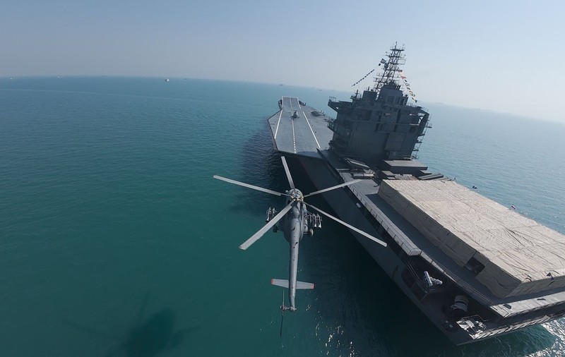 Gardienii Revoluţiei dezvăluie prima navă portdronă, „cel mai mare proiect militar al Iranului” | VIDEO