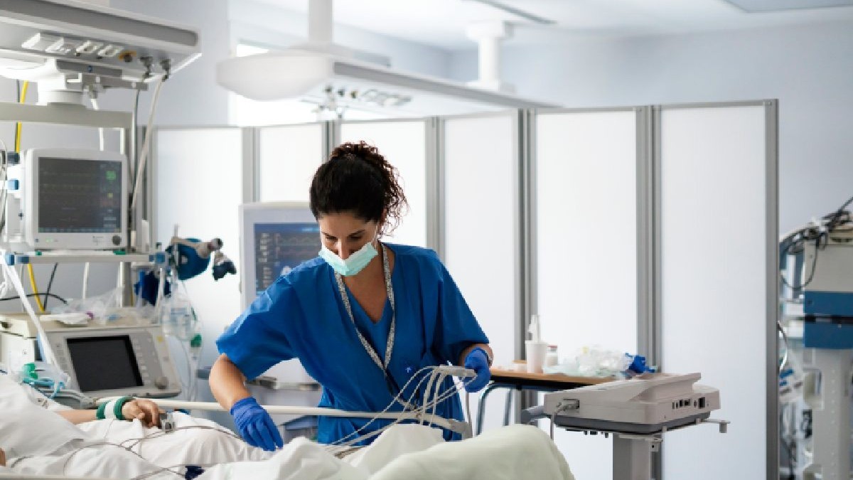 Trei spitale fara acreditare