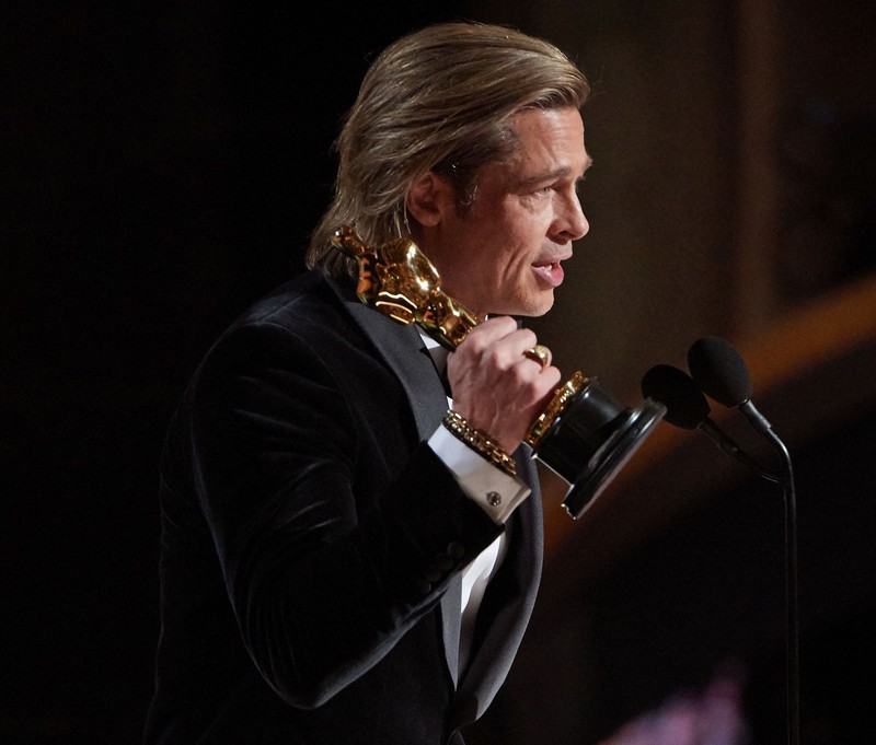 Brad Pitt a luat Oscarul pentru rol secundar