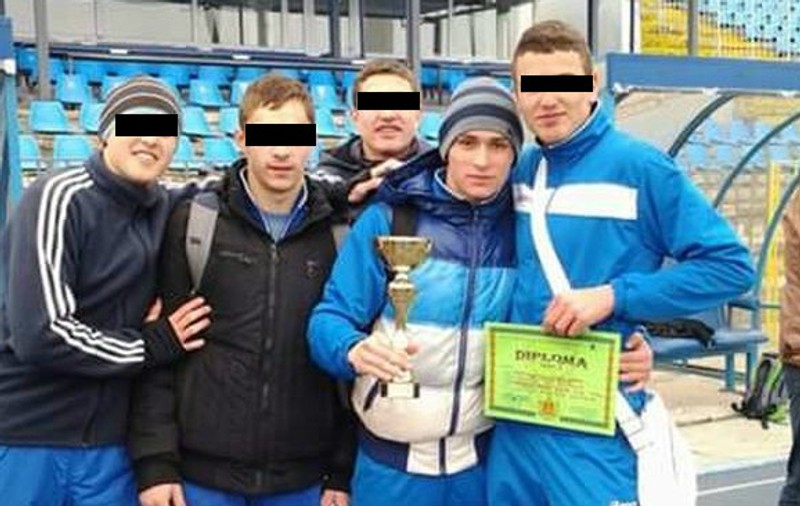 Un sportiv s-a spânzurat! ”E de necrezut! Lucra foarte bine. Era specializat pe triplusalt”. ^A lăsat un bilet de adio pentru iubita sa, tot  sportivă