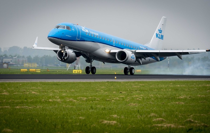 KLM și-a cerut scuze după ce a dezvăluit pe Twitter care sunt cele mai sigure locuri din avion în cazul unei prăbușiri