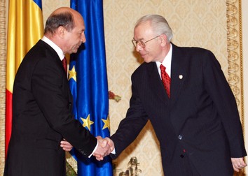 Nicolae Văcăroiu, împreună cu Traian Băsescu, pe vremea când făcea politică la nivel înalt