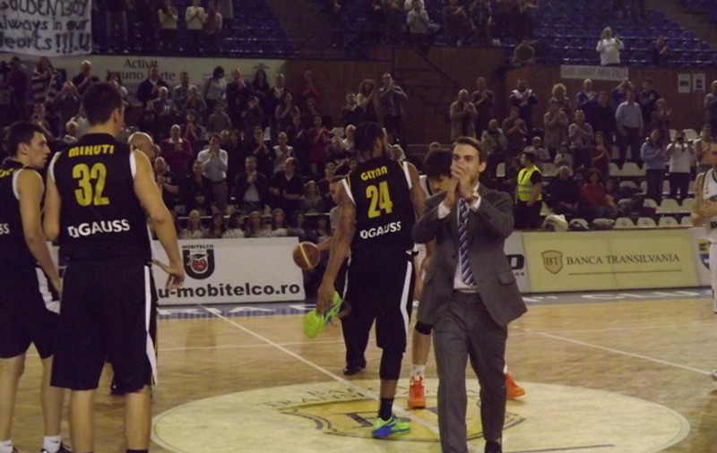 Americanul Tyler Morris a stat ultima oară pe banca de rezerve înainte de retragere