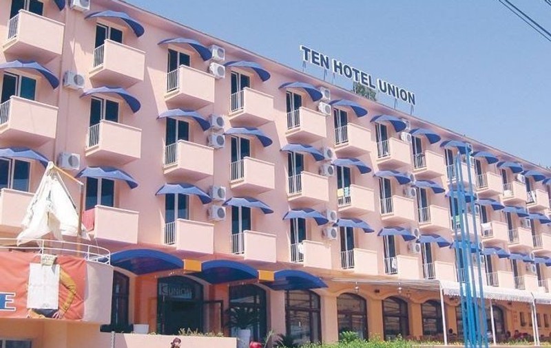 Vacanţe pe cinste la "Ten Union"