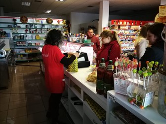 Magazinul românesc de lângă Consulatul României din Castellon de la Plana, Spania