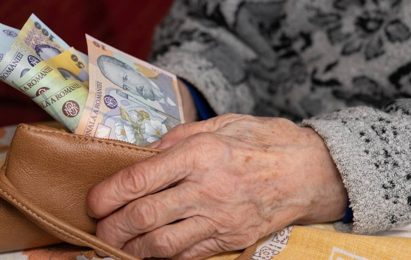 Ce pensionari pot primi mai mulți bani la pensie dacă pot dovedi o perioadă ignorată la recalculare