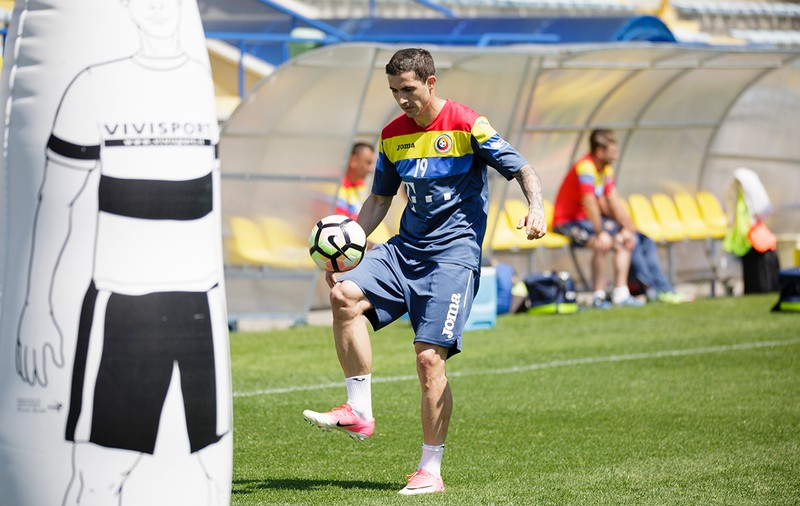 Bogdan Stancu s-a antrenat alături de tricolori. Tricoul cu numărul 10 purtat cândva de Hagi a ajuns de râs: îl poartă doar rezerve