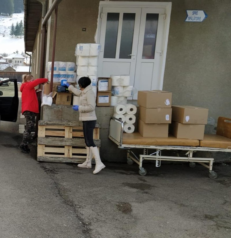Asociația „Licuricii fericiți” a adunat echipamente pentru spitalul din oraș
