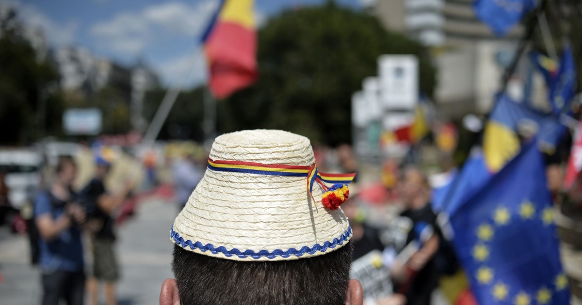 Romani din diaspora protesteza fata de guvernul PSD, in Piata Universitatii, vineri, 10 august 2018