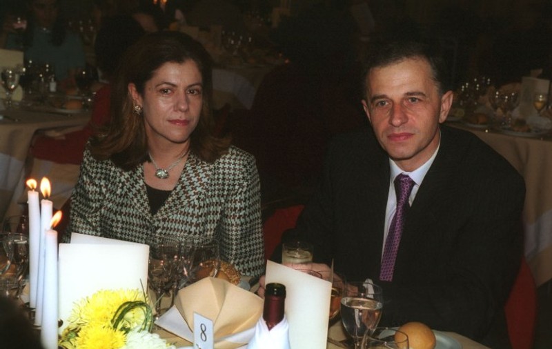 Mircea şi Mihaela Geoană, naşi la Alba Iulia 
