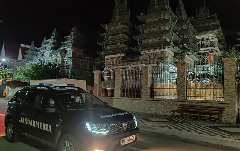 Oamenii nu mai vor să stea în case, la Ivești, în Galați, unde s-a prelugit cu 14 zile carantina