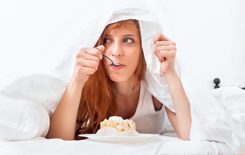 6 produse pe care le poţi mânca noaptea, fără să te îngraşi