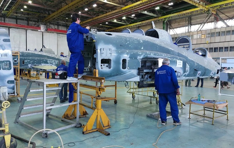 Avioane Craiova angajează zeci de oameni care să înlocuiască pensionarii. Ce posturi se caută