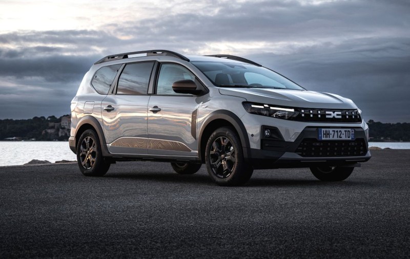 Noua Dacia Jogger poate fi comandată de astăzi în România. Care sunt prețurile pentru fiecare model