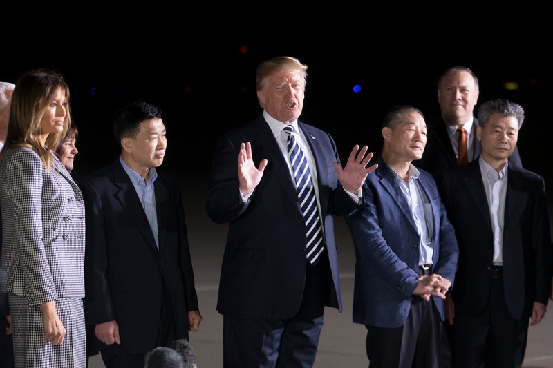Trump i-a primit personal pe americanii eliberați din Coreea de Nord