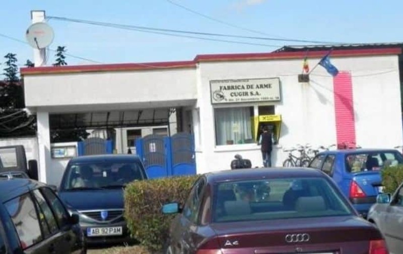 O femeie a fost rănită după ce și-a prins părul într-o freză la Fabrica de Arme Cugir