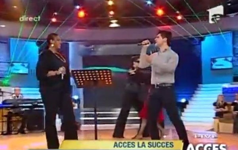 Uite prima apariţie a lui Julie Mayaya la televizor! A cântat la "Acces Direct" melodia "Amor gitano"! | VIDEO