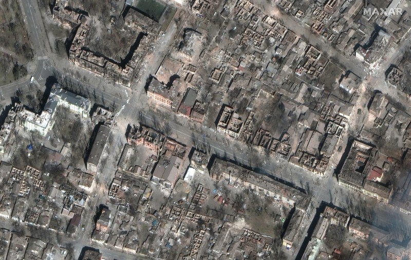 Orașul Mariupol, văzut din satelit: o grămadă de moloz și ruine. Imagini noi