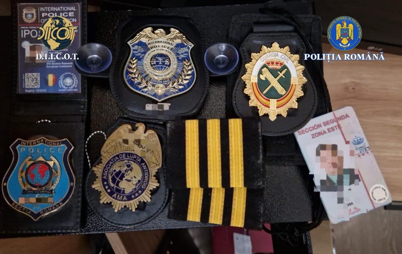 Un bărbat s-a dat drept ofițer SRI, a racolat foşti luptători din MApN și a păcălit inclusiv polițiști și angajați din alte structuri ale statului