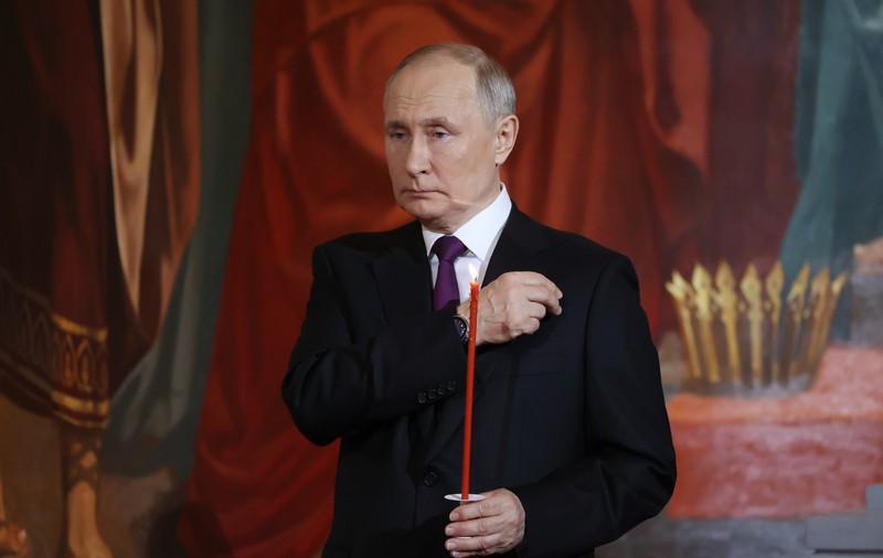 Putin a participat la slujba de Înviere, la Moscova, în timp ce trupele sale continuau atacurile asupra Ucrainei - VIDEO