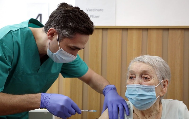 Valentina Fulga, persoana vaccinată cu numărul 1.000.000, a făcut rapelul şi se simte bine