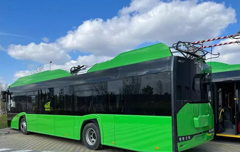 Noile troleibuze Solaris intră pe străzile din București pe 3 februarie, anunță Nicușor Dan. Pe ce linie vor circula