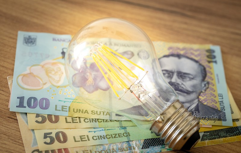 Haiducirea populației: și la facturile de energie vă iau banii de 2-3 ori 