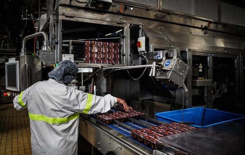 Danone cumpără cu un miliard de euro o companie de suplimente alimentare și mâncare pe bază de plante