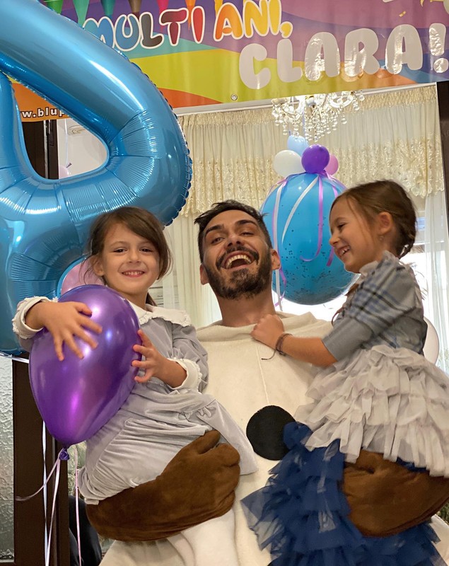 George Burcea, primele declarații după ce și-a petrecut vacanța fără Viviana Sposub și s-a zvonit că ar avea probleme în relație: „Nu-i ușor”