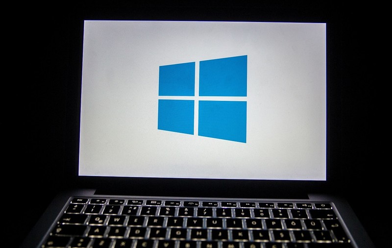 Profesorii vor avea acces gratuit la platformele educaţionale dezvoltate de Google și Microsoft pentru a le preda elevilor