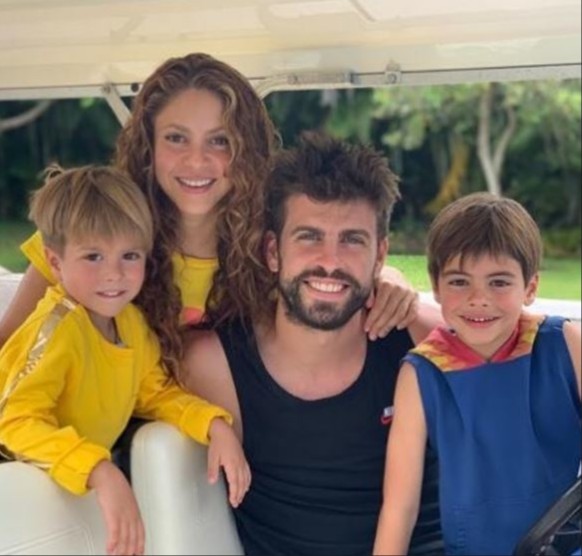Gerard Pique și Shakira și-au scos copiii la joacă