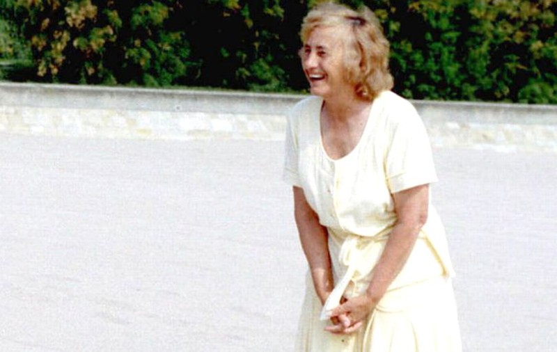 Obsesia Elenei Ceaușescu. Voia să știe cum fac sex nevestele nomenclaturiștilor