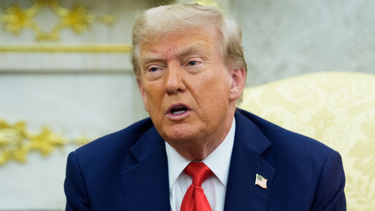 Donald Trump în timp ce vorbește