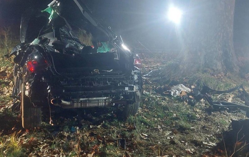 A intrat cu 256 km/h într-un sens giratoriu și a murit pe loc. Șoferul era live pe Snapchat înainte de impact | VIDEO