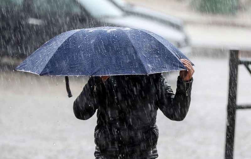 Ploi torențiale și vijelii în toată țara, începând de sâmbătă. Prognoza meteo ANM în perioada 18 mai–15 iunie 2026