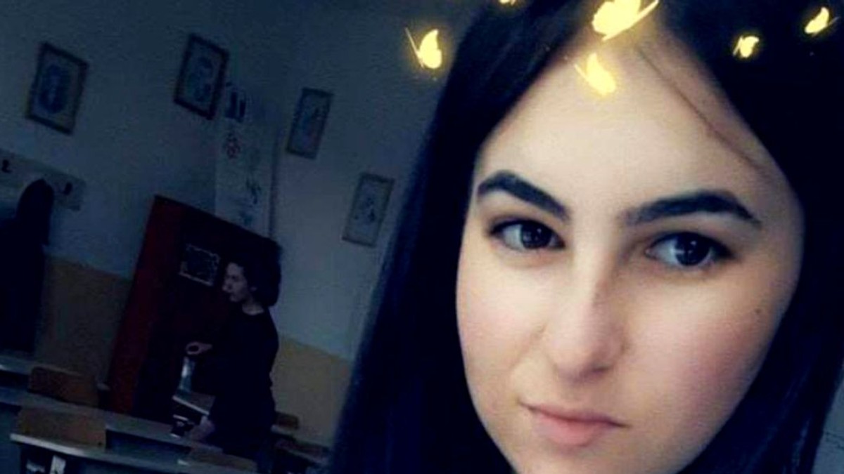 Tânăra de 19 ani din Vrancea snopită în bătaie de iubitul său a murit la spital