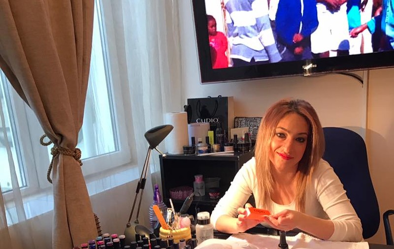 EXCLUSIV/ Transformarea radicală a unei actrițe din telenovela „Inimă de țigan”. Își joacă propriul rol... de manichiuristă