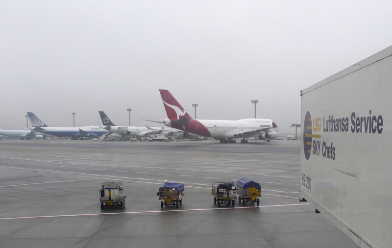 Avion întors din drum după ce un pasager a glumit că are coronavirus