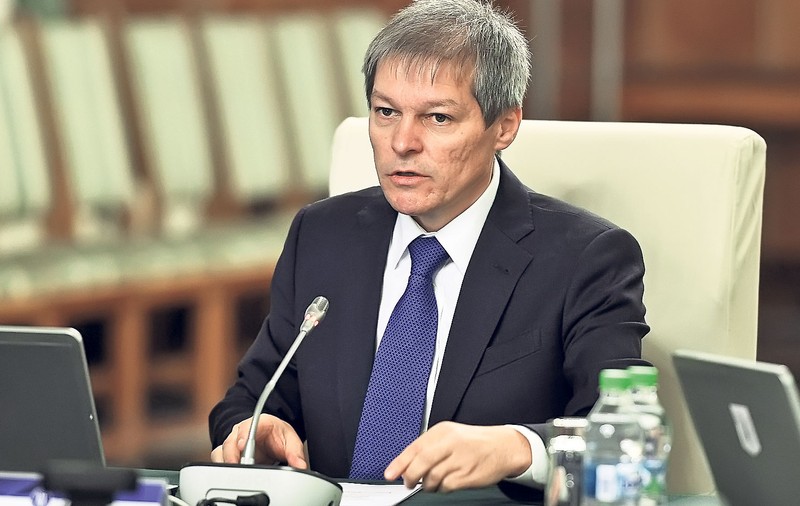 Cioloş îl critică pe Ministrul Agriculturii, după ce a făcut public numele firmei de lactate Brădet