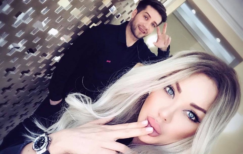Bianca Drăgușanu și-a expus abdomenul super plat. Ce bine arată înainte de botezul fetiței