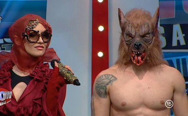 Apariție șocantă a Iuliei Albu în direct la tv. A venit însoțită de un bărbat dezbrăcat