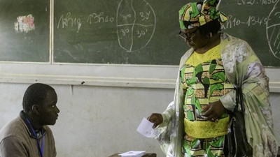 Alegerile prezidențiale din Camerun, la Yaounde. Foto Profimedia.