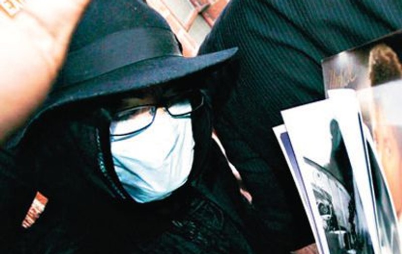 Michael Jackson, îngrozit de gripa porcină