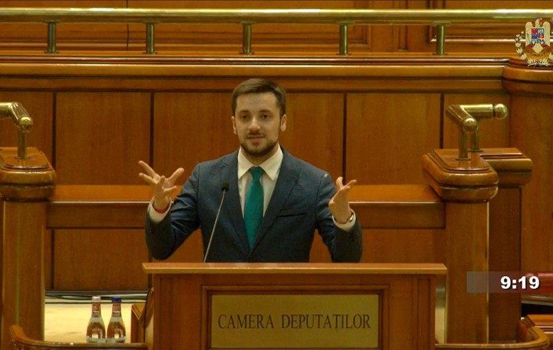 VIDEO. Incoerența deputatului USR Filip Havârneanu în plenul Parlamentului: patru colegi spun că era băut, el susține că lua calmante