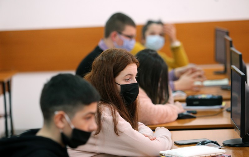 Ministerul Educației anunță că lansează un podcast. Instituția va prezenta, „pe înțelesul tuturor”, programele la care lucrează